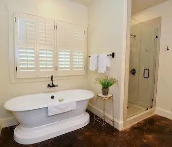 Sugarberry Inn